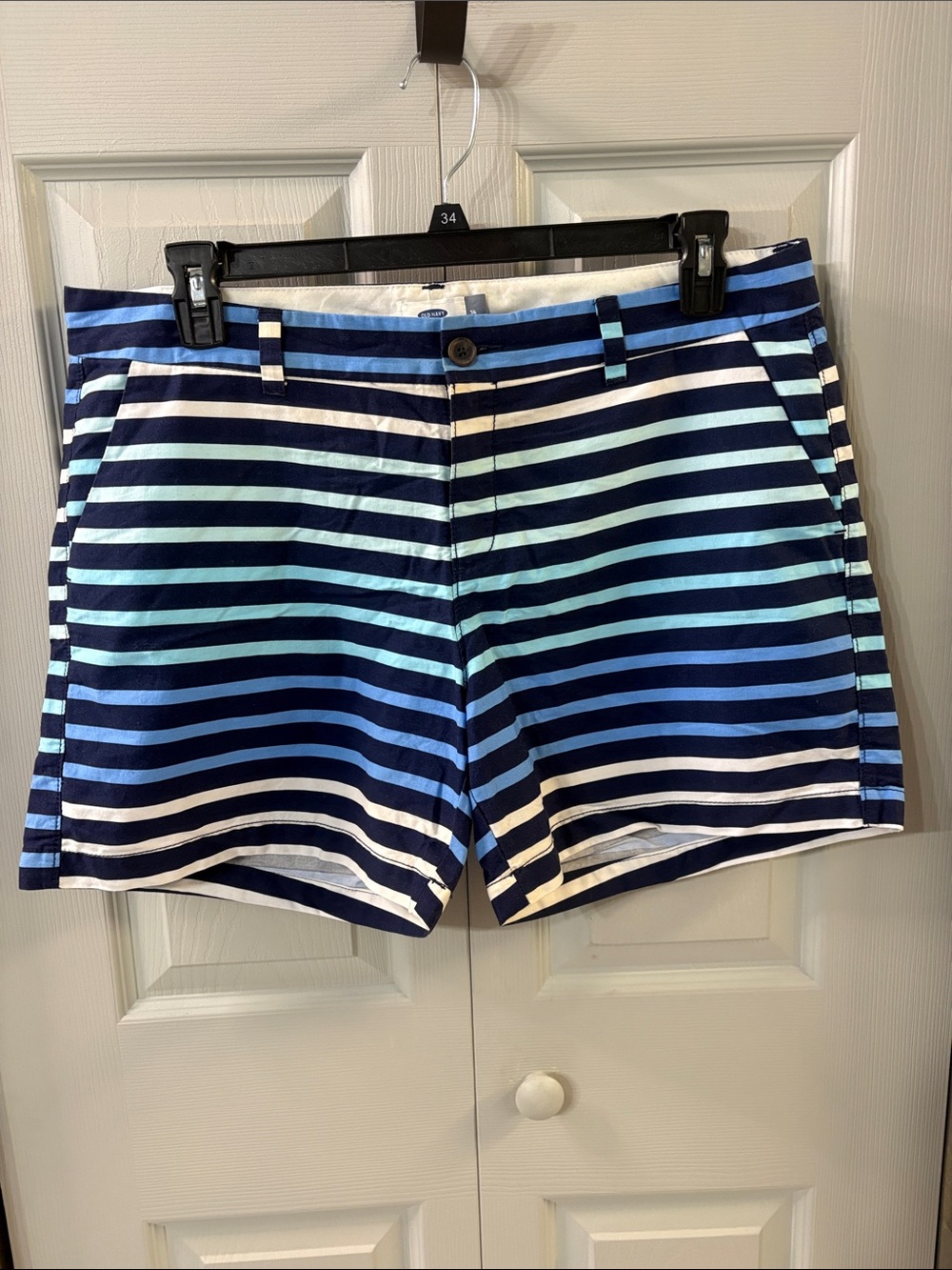 Old Navy Women’s Striped Shorts - Navy, White & Light Blue Size 14 6” inseam